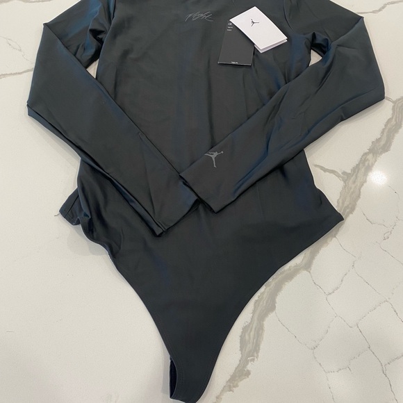 Nike Black Long Sleeve Bodysuit - Picture 6 of 7